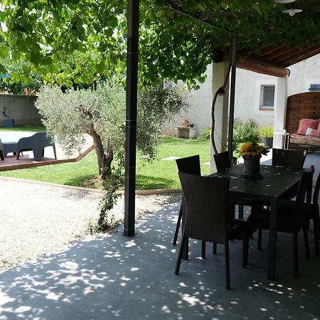 Very Pleasant House With Swimming Pool In Mouries, Near Les Baux De Provence In The Alpilles - 6 People 빌라 외부 사진